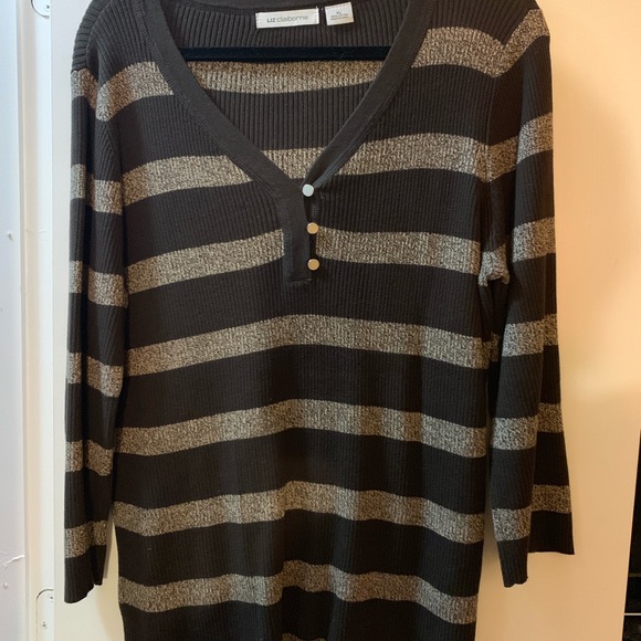 Sweater - Picture 2 of 3